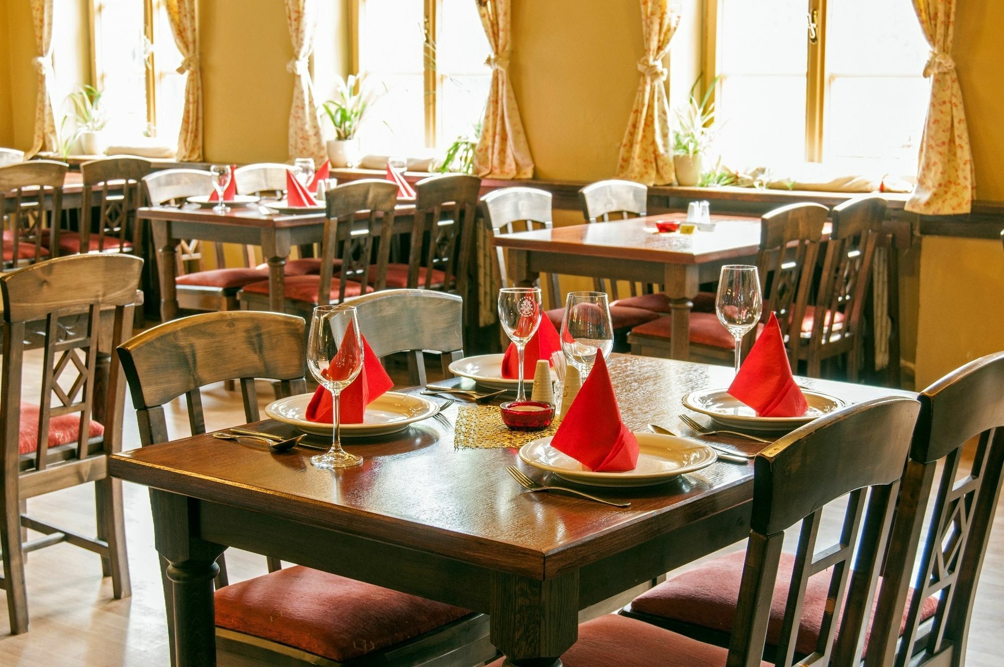 Alpsky Hotel Špindlerŭv Mlýn Buitenkant foto