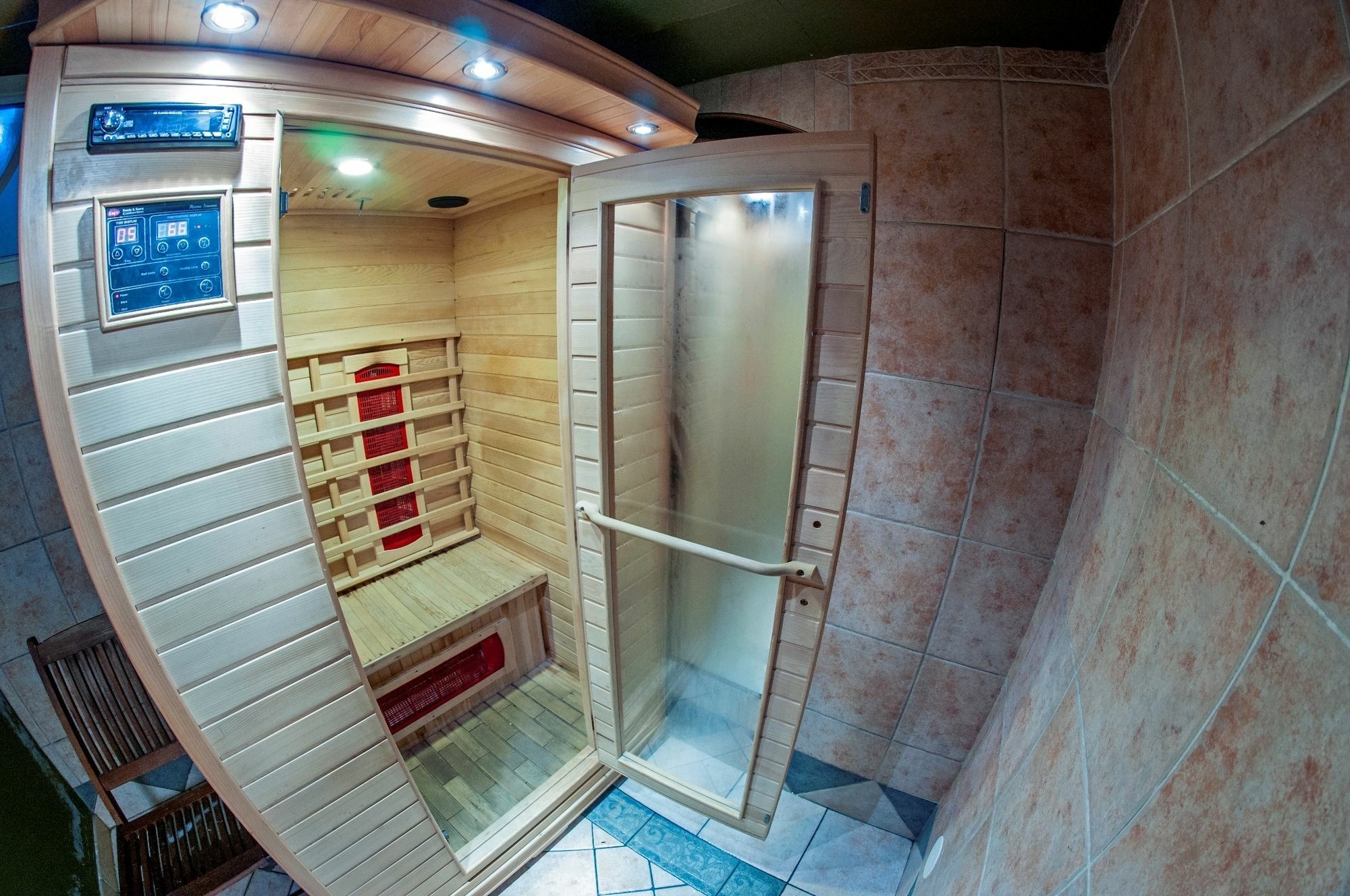 Alpsky Hotel Špindlerŭv Mlýn Buitenkant foto